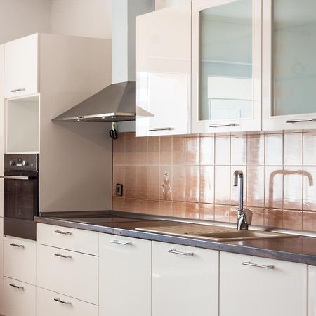 Nadalina Apartment Kaštel Stari Екстериор снимка