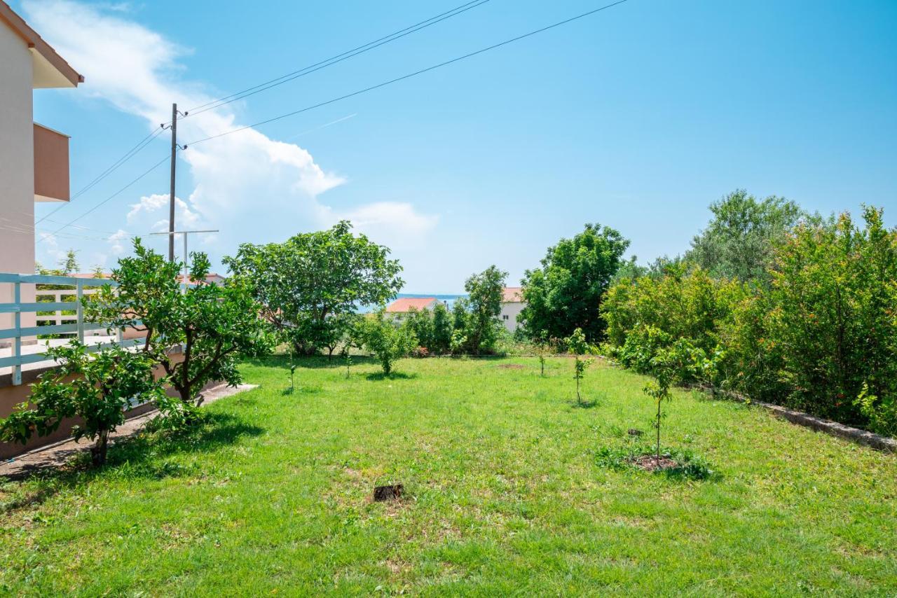 Nadalina Apartment Kaštel Stari Екстериор снимка