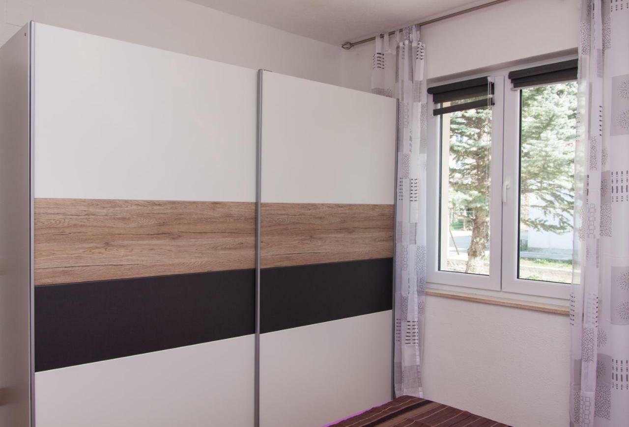 Nadalina Apartment Kaštel Stari Екстериор снимка