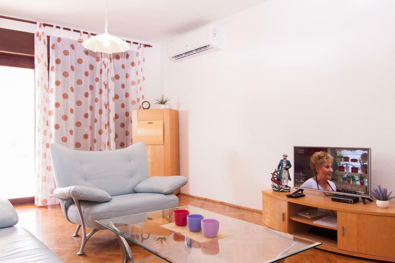 Nadalina Apartment Kaštel Stari Екстериор снимка